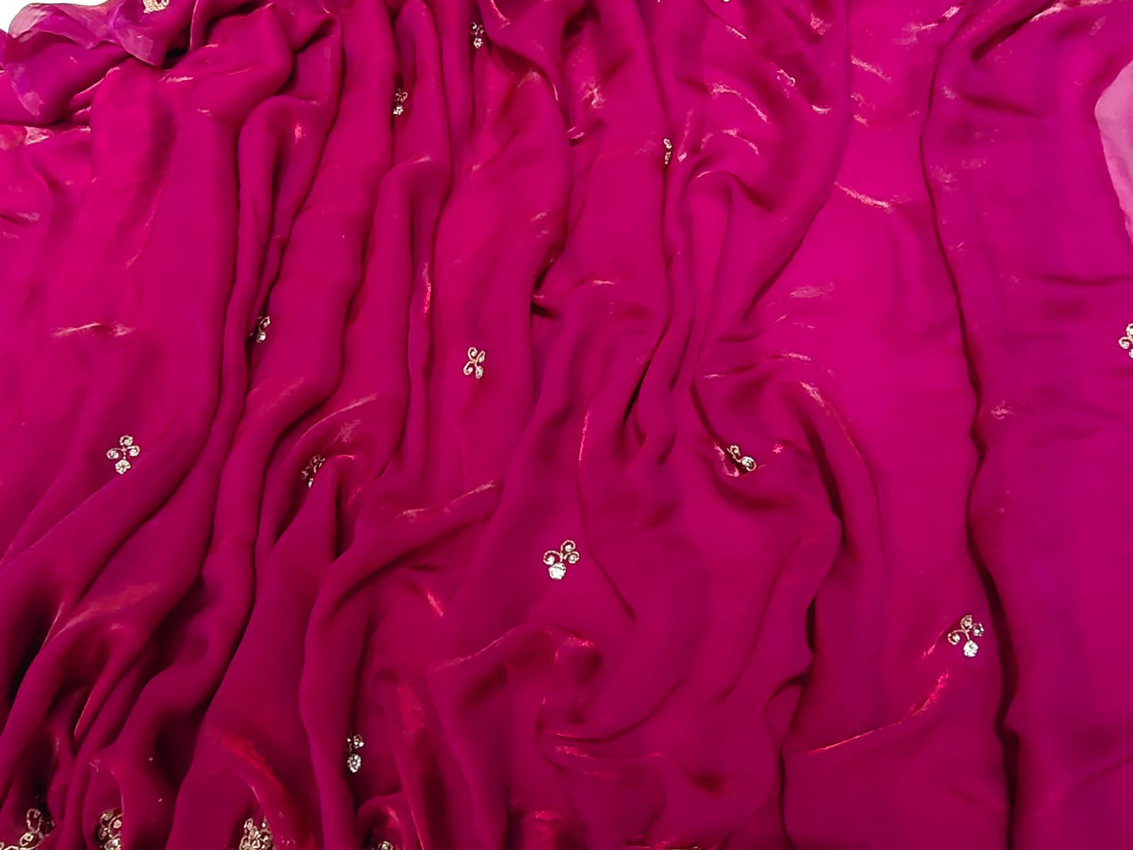Q562685 Wine Jimmy Choo Saree
