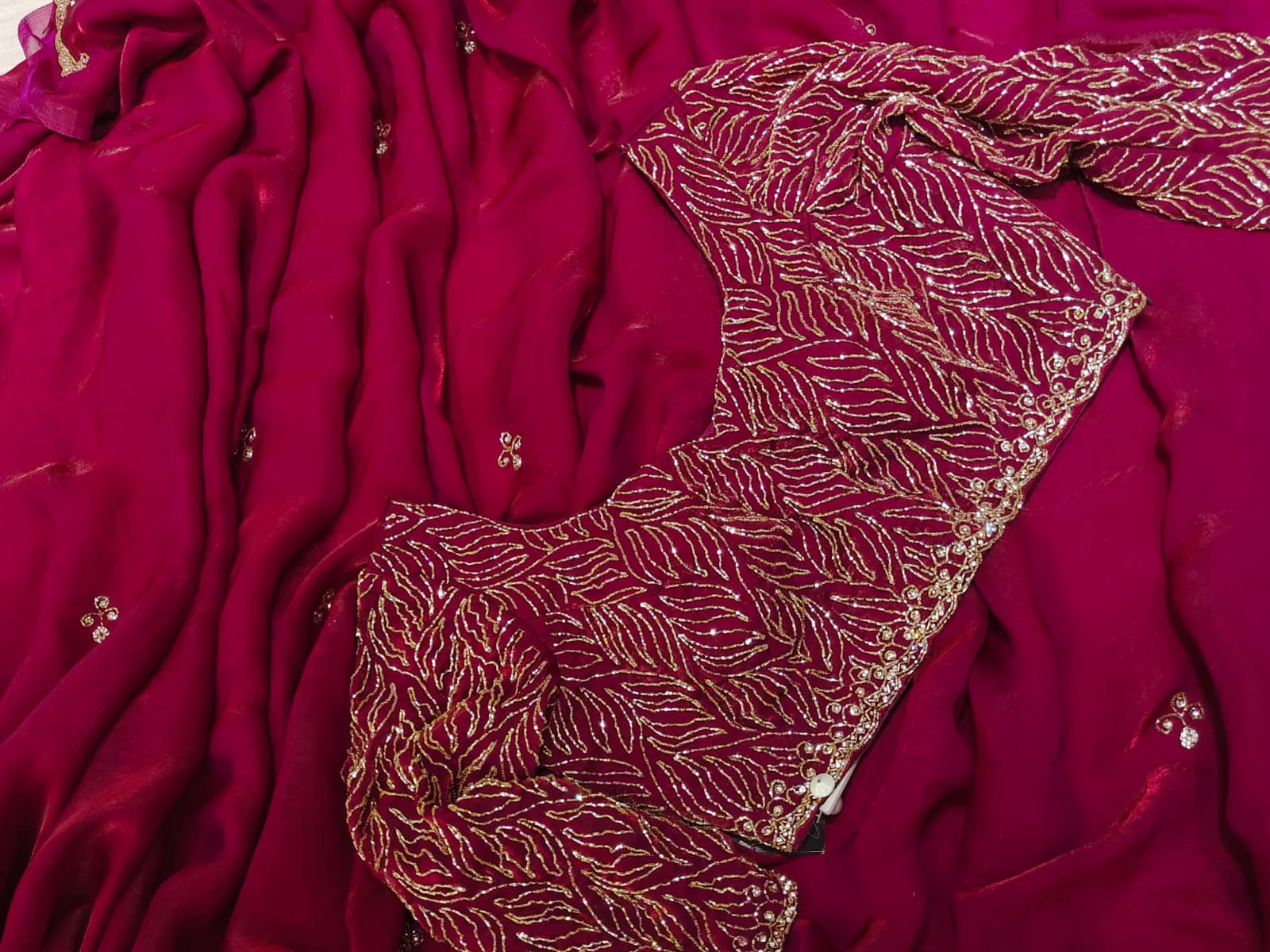 Q562685 Wine Jimmy Choo Saree