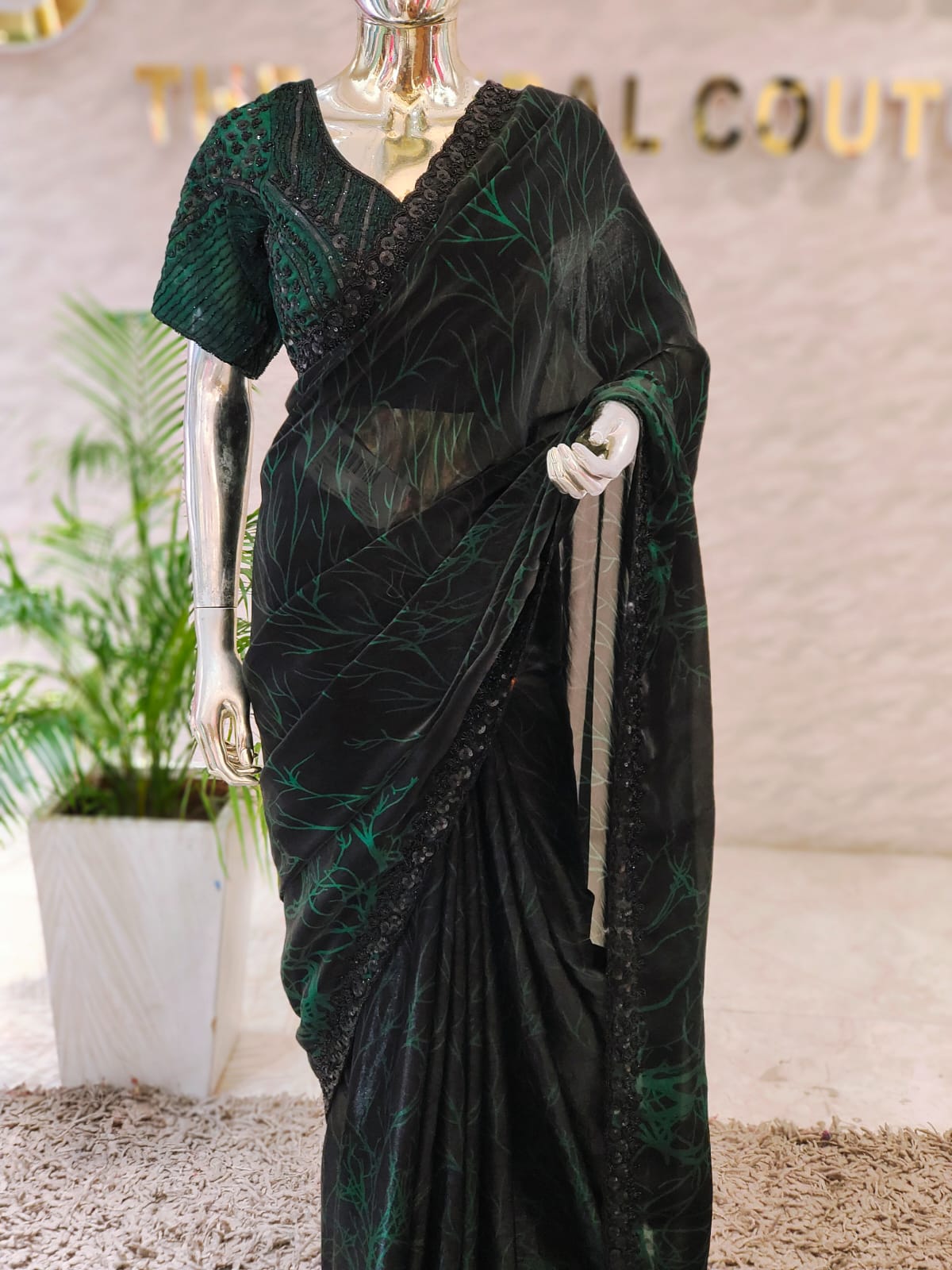 Black green Jimmy Choo Printed Saree q562688