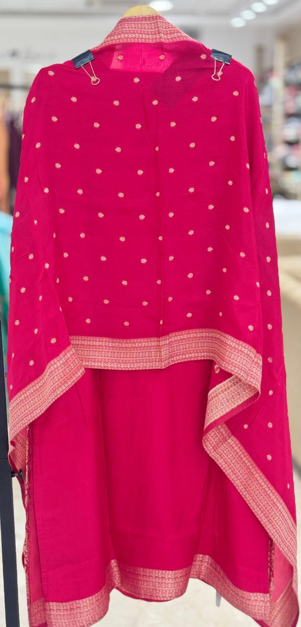 Gorgeous Magenta Pink Banarasi Woven 3-Piece Readymade Kurta Set q561897