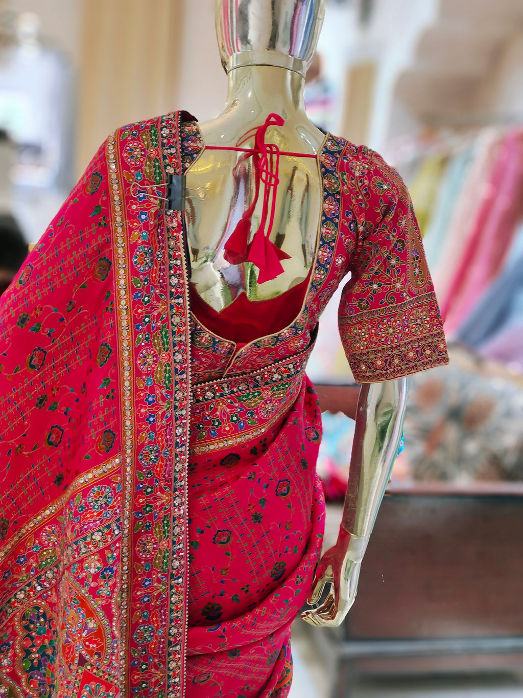 Q562746 Multicolour Printed hand embroidered Saree